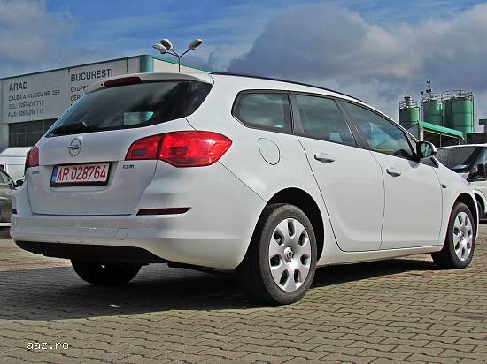 Opel Astra J,     an 2012,     motor 1.7 Diesel