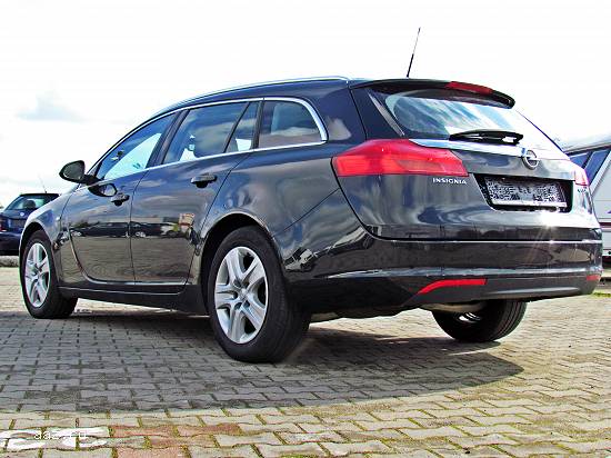 Opel Insignia,  an 2010,  motor 2.0 Diesel