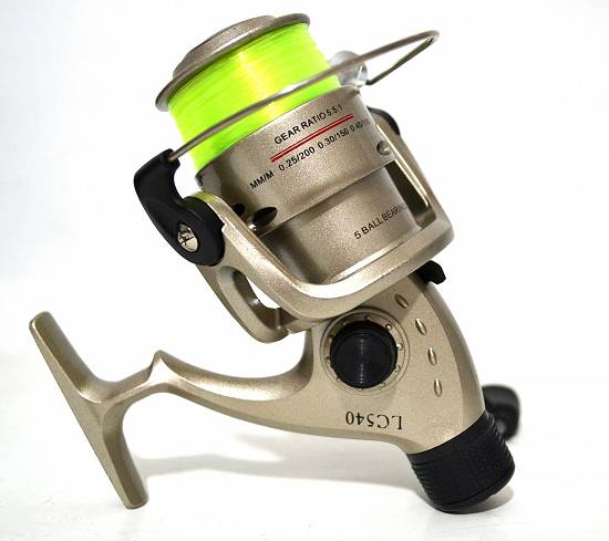 Set de 3 lansete OXYGEN SELECT 2, 7M actiune 60-120g cu 3 mulinete Diamant Alb LC540 cu 5 rulmenti s