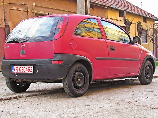 Opel Corsa C,  an 2003,  motor 1.0 benzina,  TAXA 48 EURO
