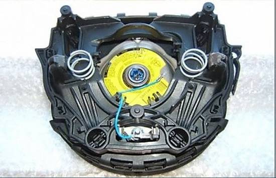 VW Passat 3C model 2007-2009  Airbag sofer in 4 spite R-line