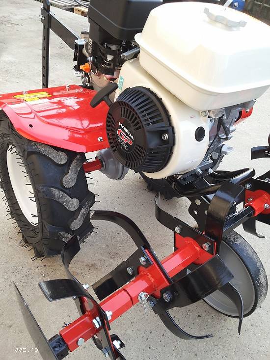 Motocultor R75H de 6, 5 cp motor Honda profesional GP 200