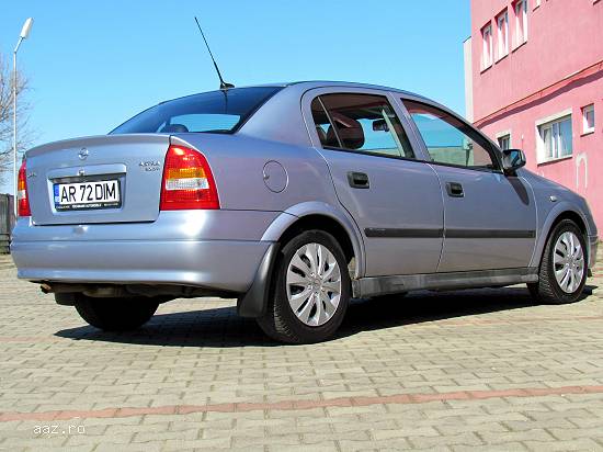 Opel Astra, an 2002, motor 2.0 diesel, Climatronic, Piele