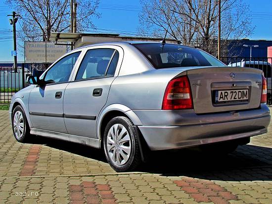 Opel Astra, an 2002, motor 2.0 diesel, Climatronic, Piele