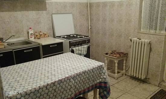 Cautam colega de apartament
