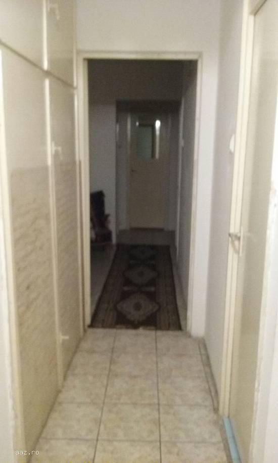 Cautam colega de apartament