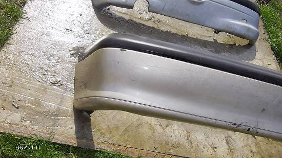 Spoiler bara spate Renault Laguna 1