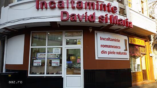Vând spațiu comercial