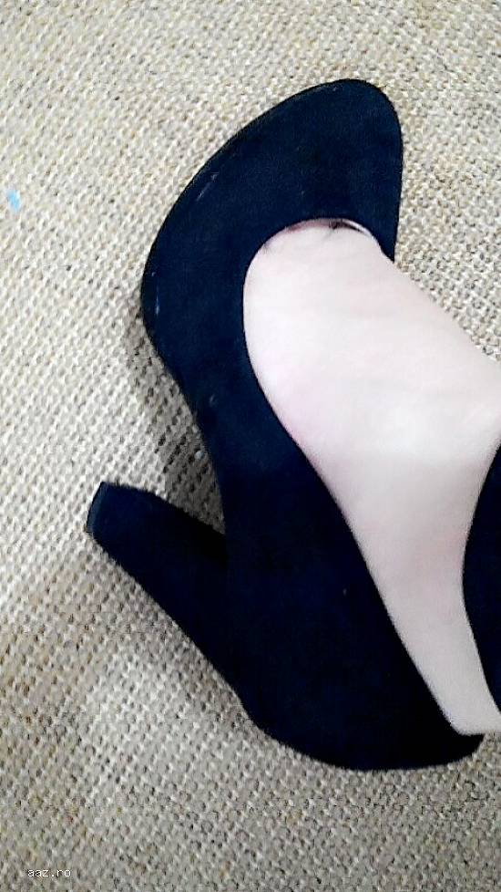 PANTOFI
