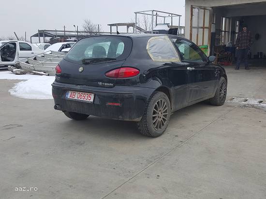 Alfa Romeo 147,    1.6,    16V,    2001