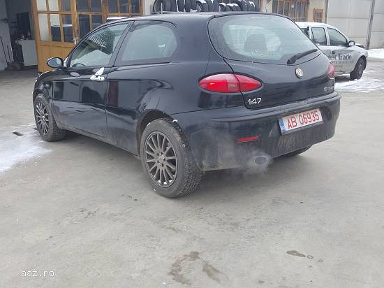 Alfa Romeo 147,    1.6,    16V,    2001