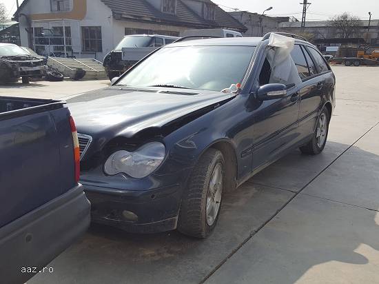 Dezmembram Mercedes C200 CDI