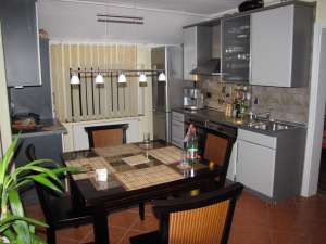 apartament cu 3 camere de vanzare