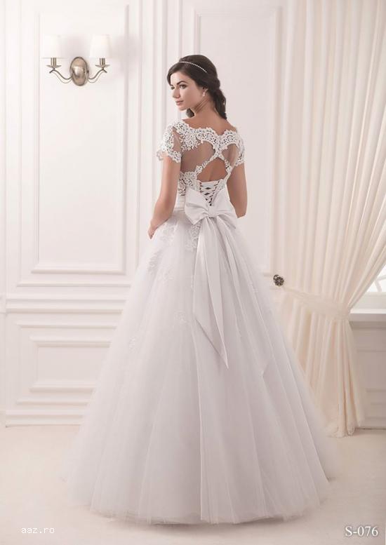 ROCHIE MIREASA PAULA