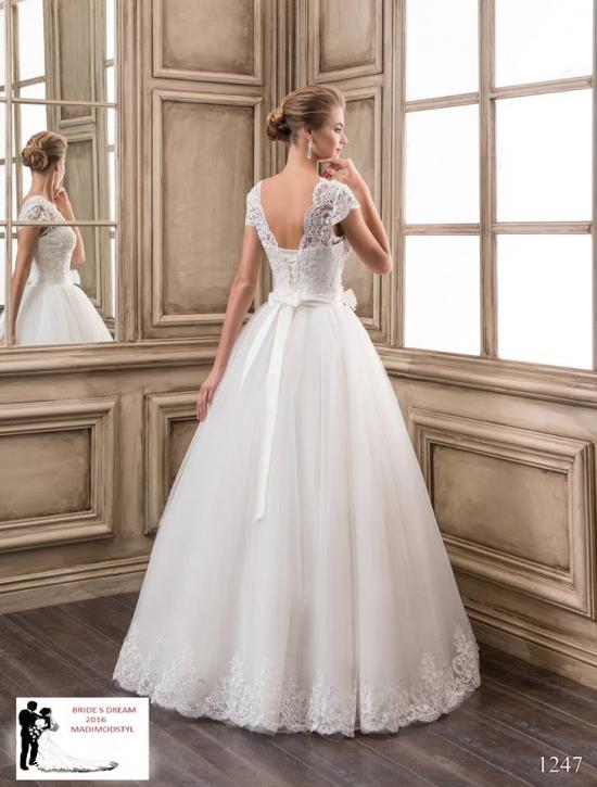 ROCHIE MIREASA MIRA