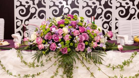 buchet masa +vaza(la inchiriat)