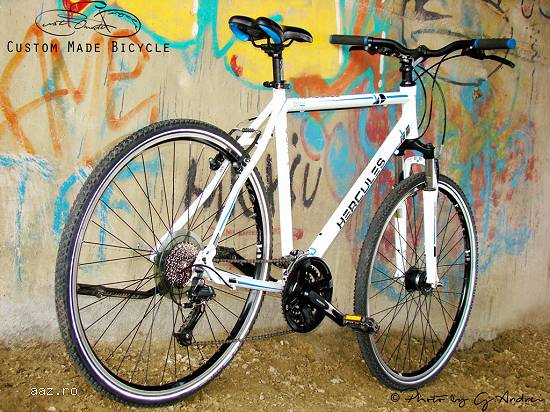 Bicicleta Hercules,  roti 28"(trekking/cross/city) 2012