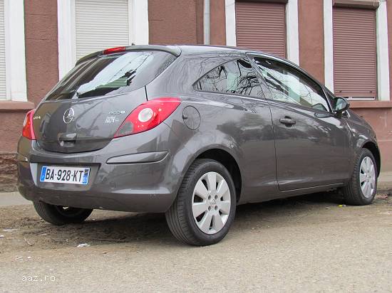 Opel Corsa D, an 2010, motor 1.3 cdti