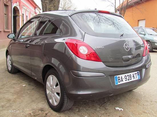 Opel Corsa D, an 2010, motor 1.3 cdti