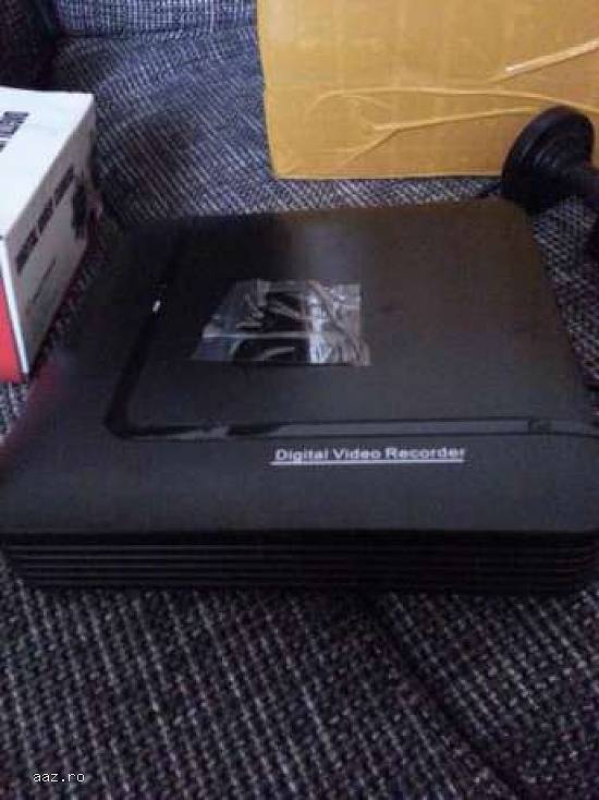 Vand kit complet de supraveghere video 4 camere(DVR inclus)
