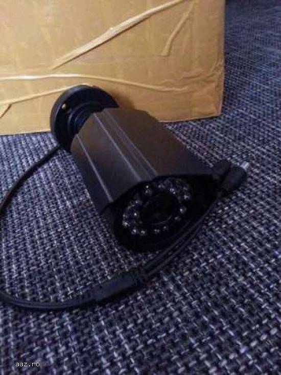 Vand kit complet de supraveghere video 4 camere(DVR inclus)