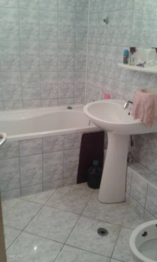 Apartament nemobilat 3 camere Oltenitei-Kaufland