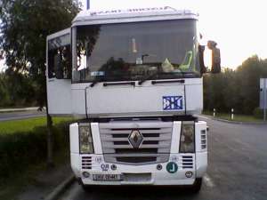 caut loc de munca sofer tir...urgent