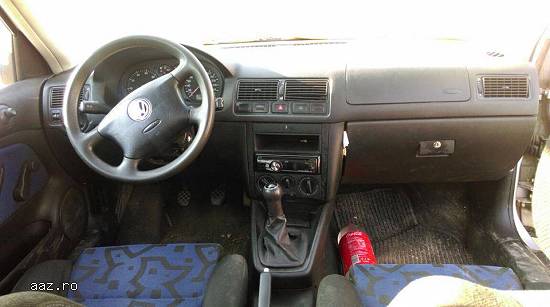 Dezmembrez Golf 4