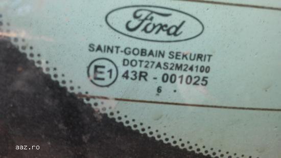 Luneta Ford Mondeo,    2006