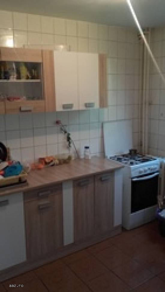 proprietar vand apartament 2 camere decomandat