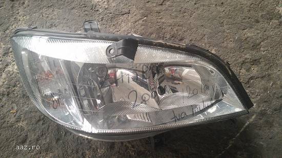 Far dreapta Opel Zafira,  2004