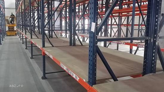 rafturi portpalet cu polita de pal