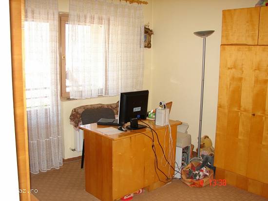 Vand casa in cartierul Carino,  Ploiesti,  P – E,  teren 294 mp