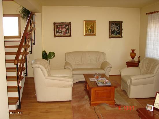 Vand casa in cartierul Carino,  Ploiesti,  P – E,  teren 294 mp