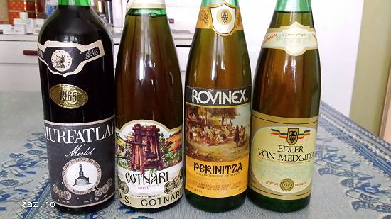 Sticle de vin foarte vechi,  de colectie