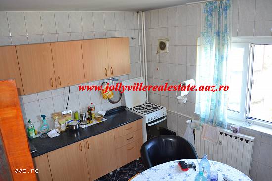 Brancoveanu - vanzare apartament 4 camere