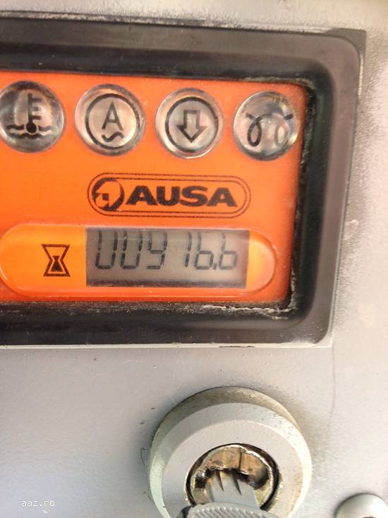 vand autobetoniera cu autoincarcare AUSA 1100 RMX