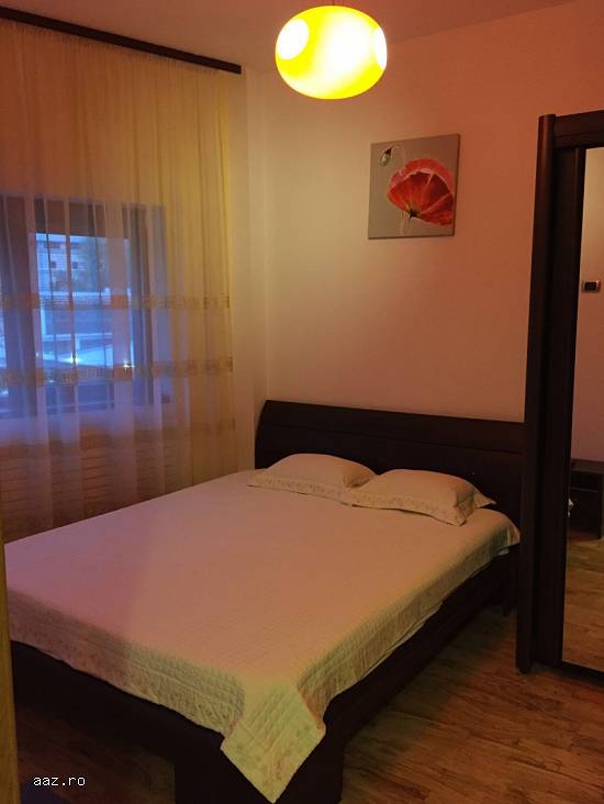 Inchiriez superb 2 camere in vila Piata Unirii Bucuresti