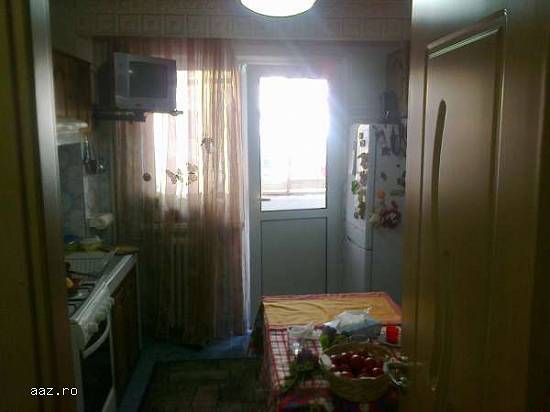 Particular vand apartament cu 3 camere