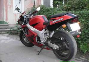 VAND SUZUKI GSX-R600