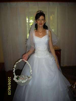 vand rochie mireasa
