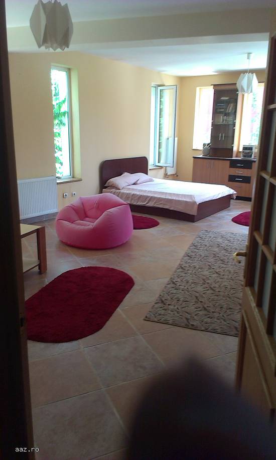 inchiriere apartament 3 camere cu cheltuieli incluse