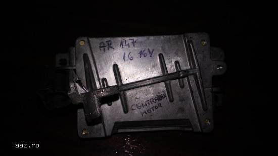 Centralina motor Alfa Romeo 147 cod ME731HA009
