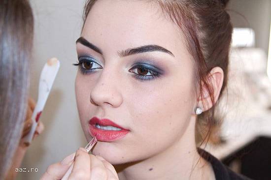 Curs Acreditat de Initiere in Make-up