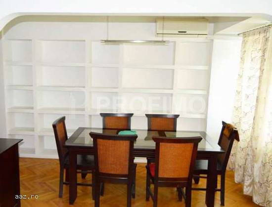 Vanzare apartament 3 camere Mihalache,  mobilat