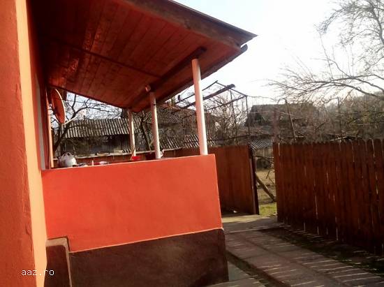 Casa 3 camere Com Bunesti Valcea (La 3 km de Govora)