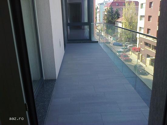 Bd. AVIATORILOR,    Str. E. PORUMBARU 82 - 84 INCHIRIEZ  APT. CU 3 CAMERE ET 3 DECOMANDATE