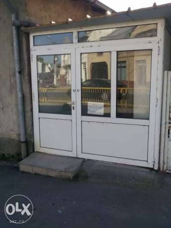 Inchiriez spatii comerciale