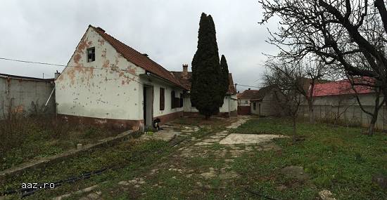 Casa de locuit + teren de 1711 mp in centrul loc. Harman,  jud.Brasov
