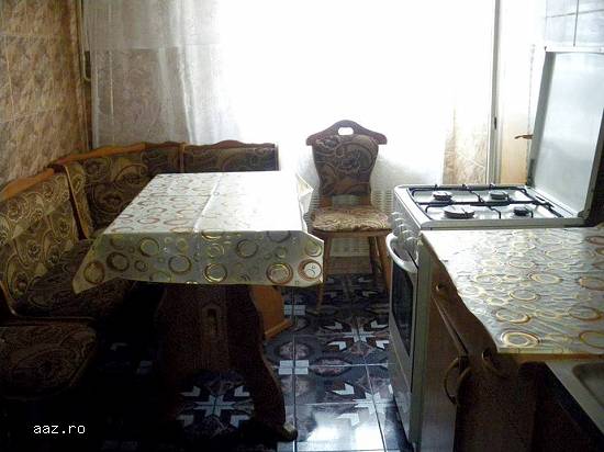 Vand apartament mobilat